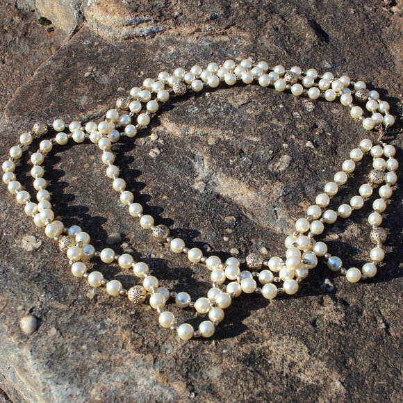 Vintage Elegant Triple Strand Faux Pearls - Picture 6 of 6